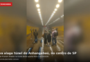 Chuva alaga o túnel do Anhangabaú, e motoristas sobem nos carros à espera dos Bombeiros Chuva alaga o túnel do Anhangabaú, e motoristas sobem nos carros à espera dos Bombeiros